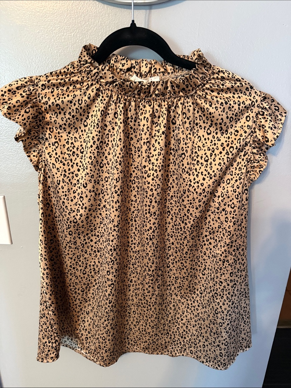Leopard Print Ruffle Sleeve Blouse - Tan/Black